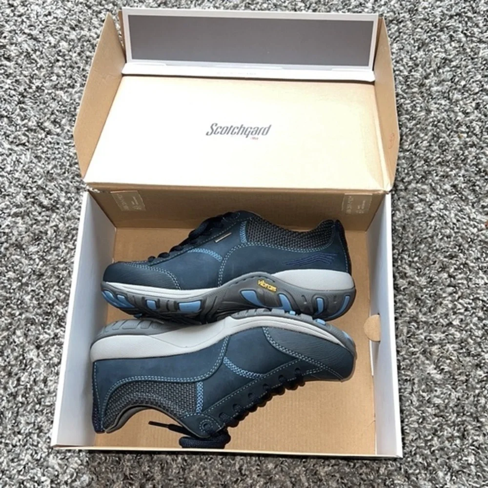 Dansko Navy Milled Nubuck Size 6 US
